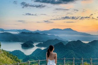 Overwhelmed with 'terrestrial Ha Long Bay' right at the foot of Thung Khe pass